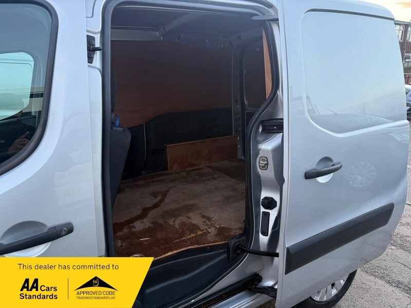 Used Citroen Berlingo 2017 for sale - 76896626: Photo 11