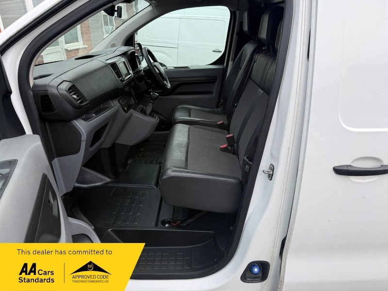 Used Vauxhall Vivaro 2020 for sale - 77693937: Photo 11