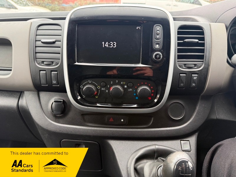 Used Renault Trafic 2019 for sale - 77595000: Photo 12