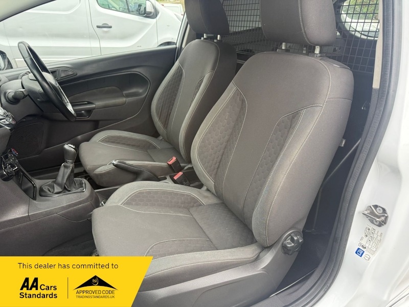 Used Ford Fiesta 2017 for sale - 78201370: Photo 11