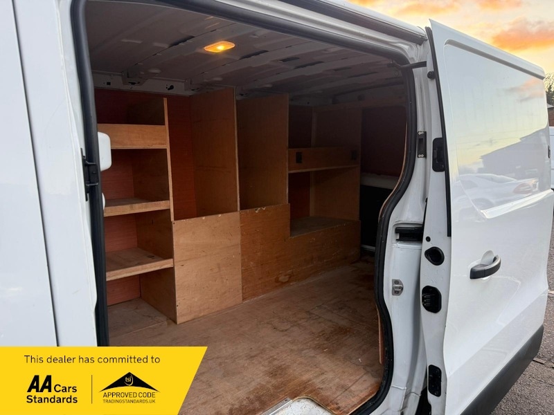 Used Vauxhall Vivaro 2018 for sale - 77027754: Photo 11