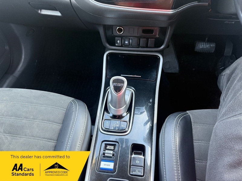 Used Mitsubishi Outlander 2019 for sale - 76133070: Photo 18