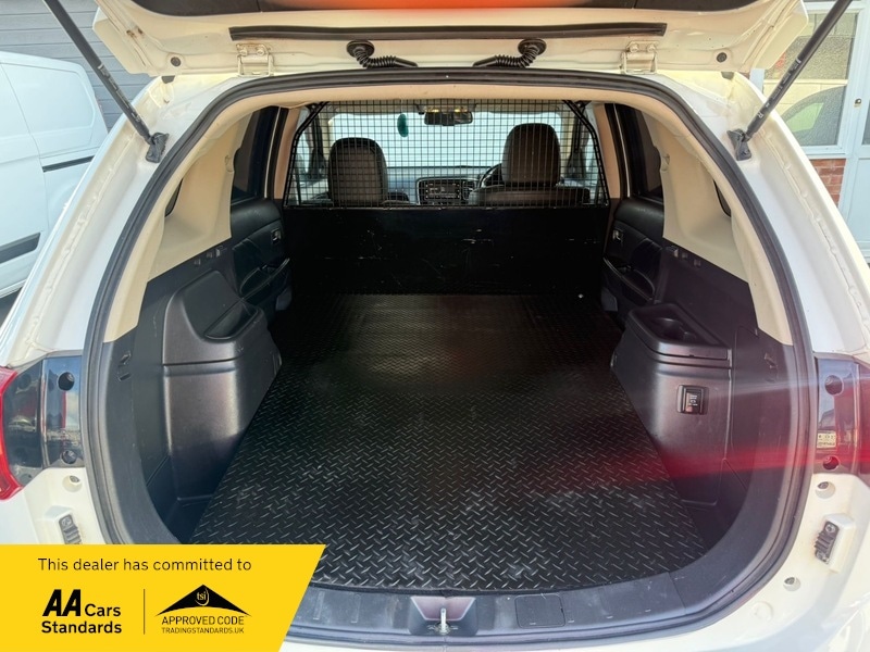 Used Mitsubishi Outlander 2019 for sale - 76133070: Photo 9