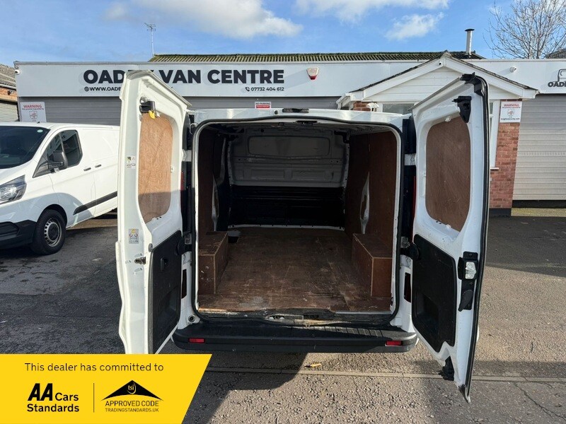 Used Vauxhall Vivaro 2018 for sale - 76430593: Photo 10
