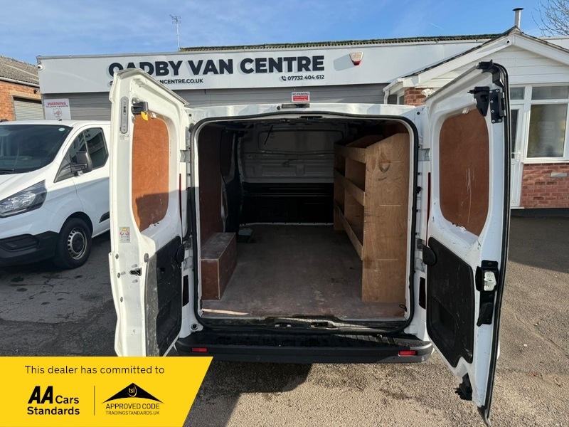 Used Vauxhall Vivaro 2018 for sale - 76570763: Photo 10