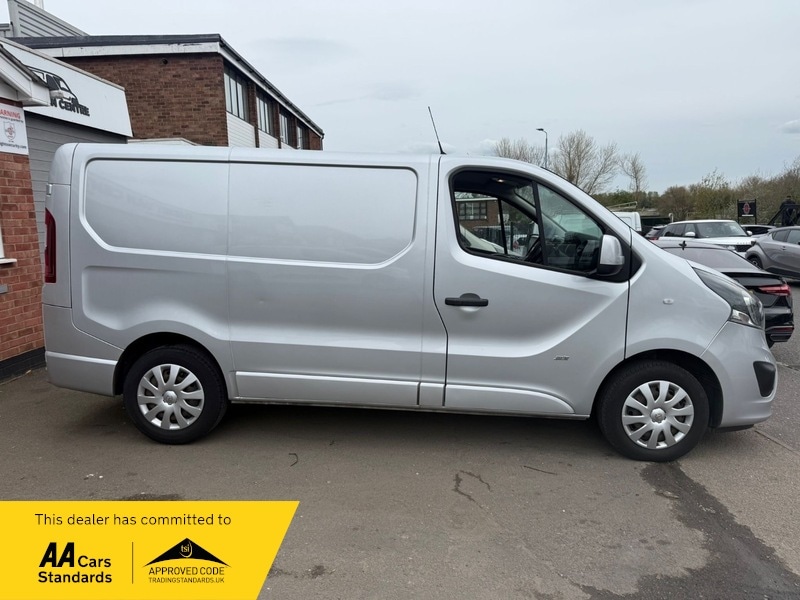 Used Vauxhall Vivaro 2017 for sale - 78201415: Photo 4