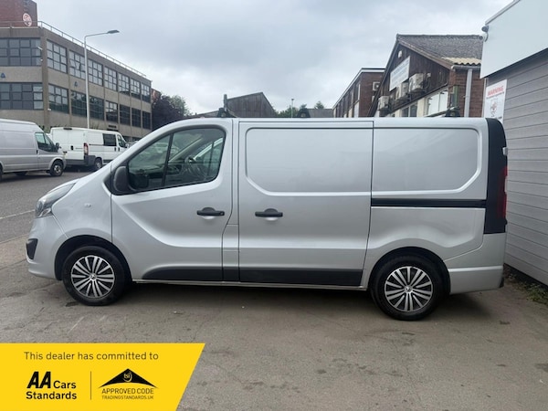 Used Vauxhall Vivaro 2018 for sale - 75411827: Photo 5