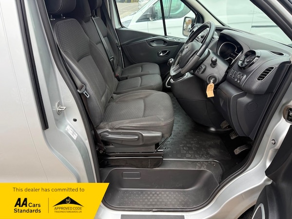 Used Vauxhall Vivaro 2018 for sale - 76292275: Photo 10