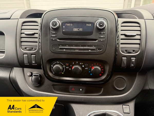 Used Vauxhall Vivaro 2018 for sale - 76292275: Photo 15
