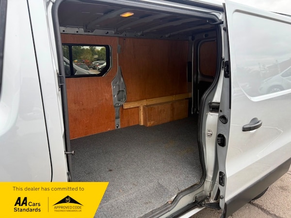 Used Vauxhall Vivaro 2018 for sale - 76292275: Photo 16