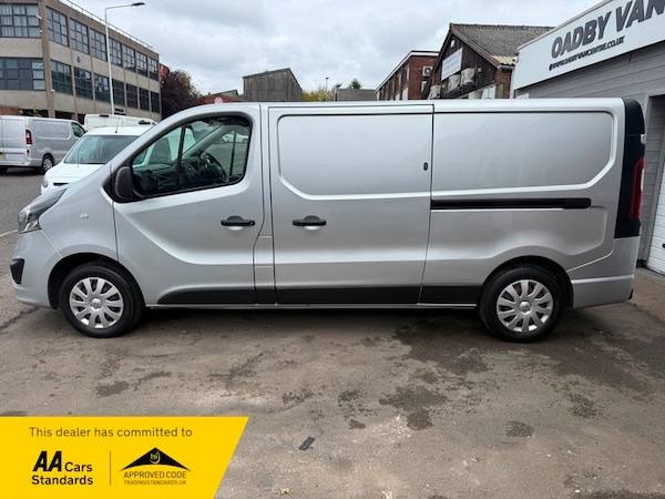 Used Vauxhall Vivaro 2018 for sale - 76292275: Photo 5