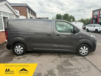 Used Vauxhall Vivaro 2020 for sale - 79739107: Photo