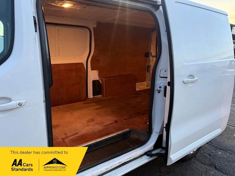 Used Vauxhall Vivaro 2019 for sale - 76655581: Photo 11