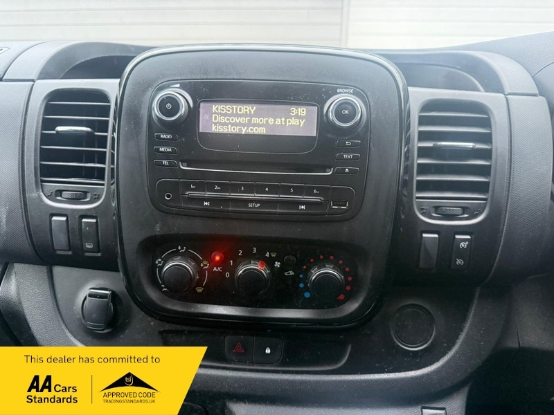 Used Vauxhall Vivaro 2018 for sale - 77140379: Photo 16