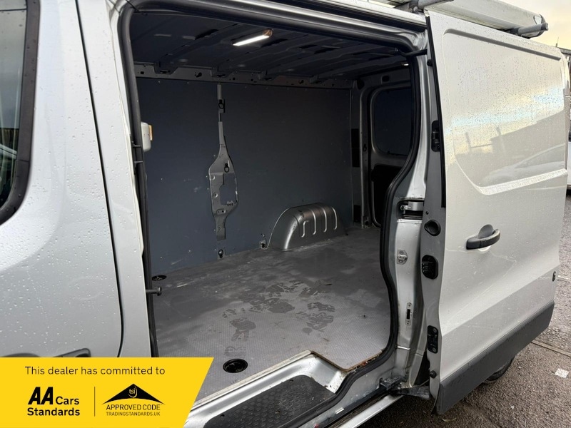 Used Renault Trafic 2018 for sale - 76740929: Photo 10