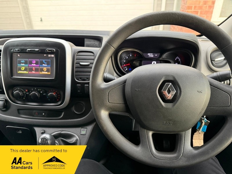 Used Renault Trafic 2018 for sale - 76740929: Photo 15