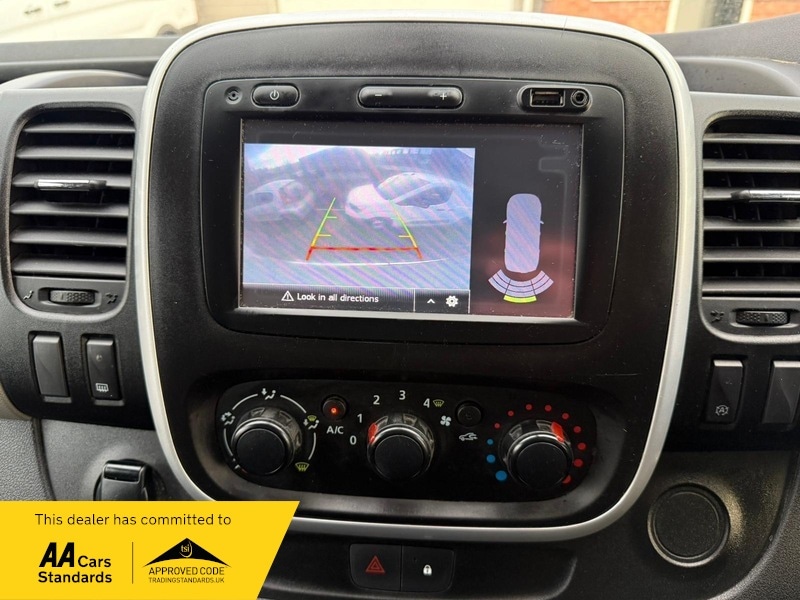 Used Renault Trafic 2018 for sale - 76740929: Photo 18