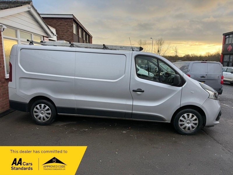 Used Renault Trafic 2018 for sale - 76740929: Photo 4