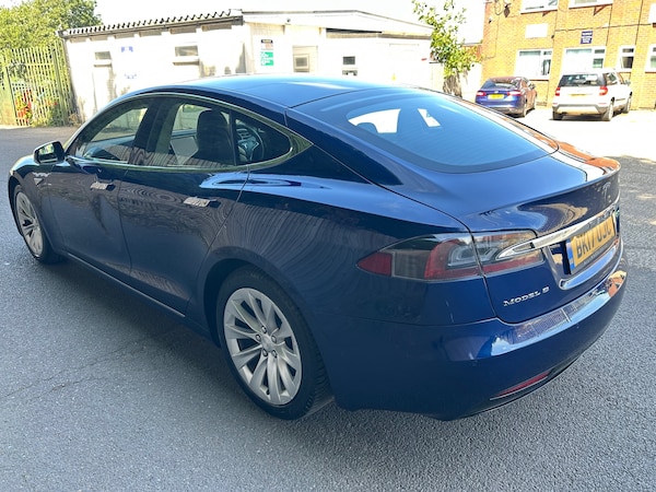 Used Tesla Model S 2017 for sale - 75211372: Photo 5