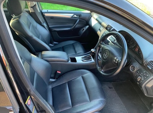 Used Mercedes-Benz C-Class 2008 for sale - 76031318: Photo 7