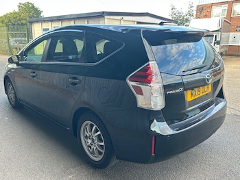 Used Toyota Prius undefined for sale - 79608357: Photo