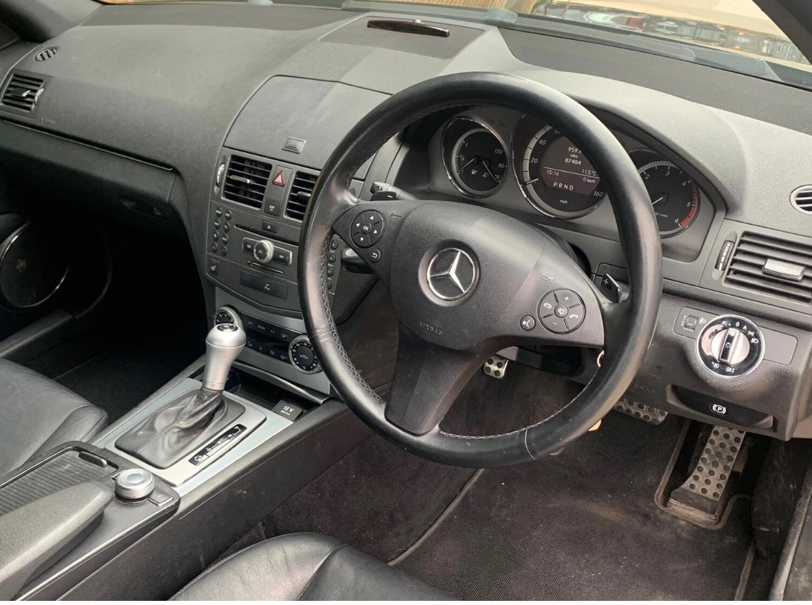 Used Mercedes-Benz C Class 2010 for sale - 76098846: Photo 10