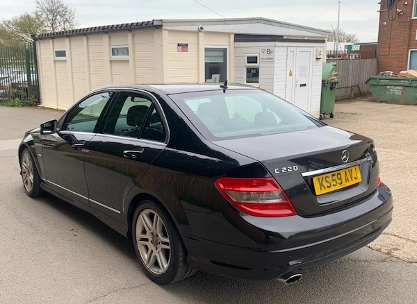 Used Mercedes-Benz C-Class 2010 for sale - 76098846: Photo 6