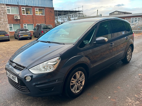 Used Ford S-Max 2013 for sale - 69275403: Photo 2