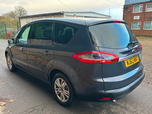 Used Ford S-Max 2013 for sale - 69275403: Photo 4