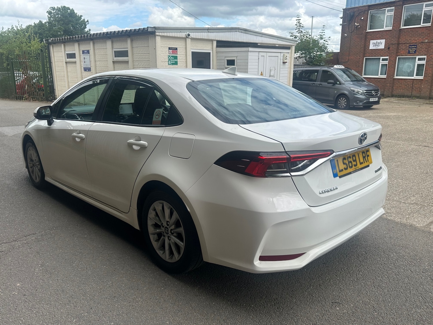 Used Toyota Corolla 2019 for sale - 76358605: Photo 4