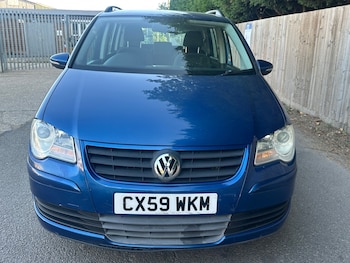 Used Volkswagen Touran 2009 for sale - 79213265: Photo