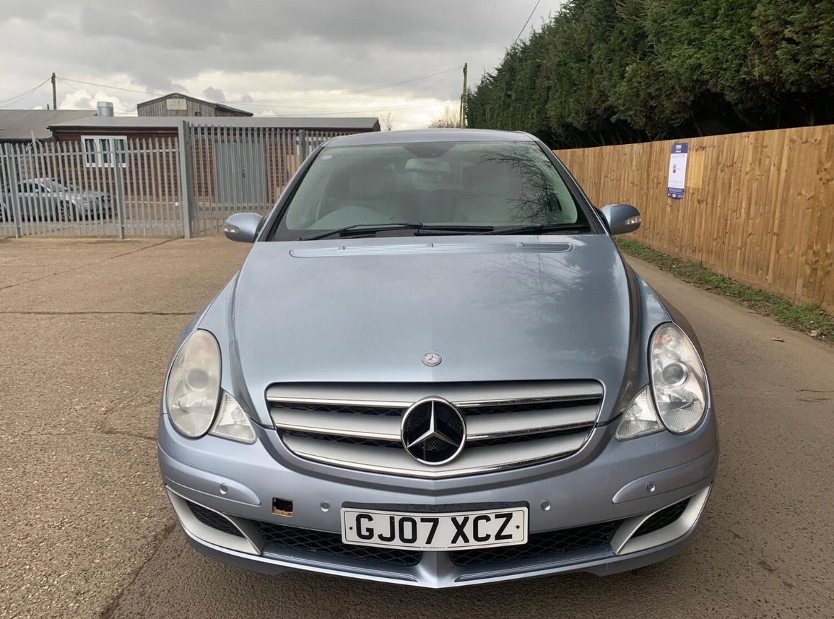 Used Mercedes-Benz R Class 2007 for sale - 76098841: Photo 2