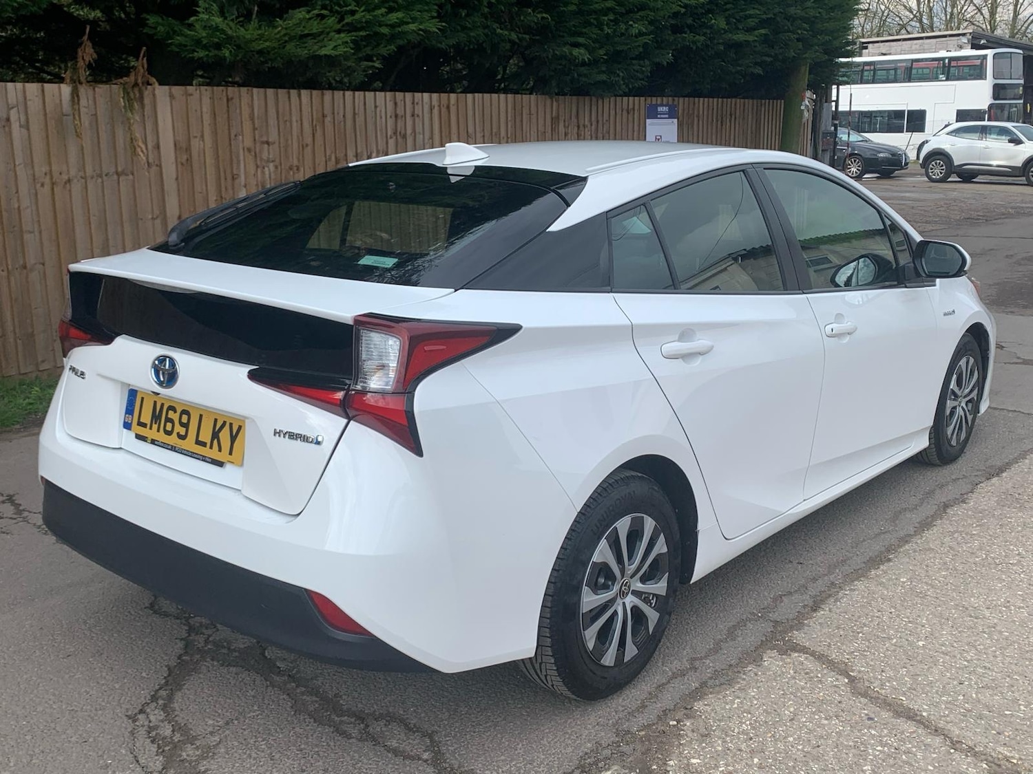 Used Toyota Prius 2019 for sale - 76358608: Photo 6