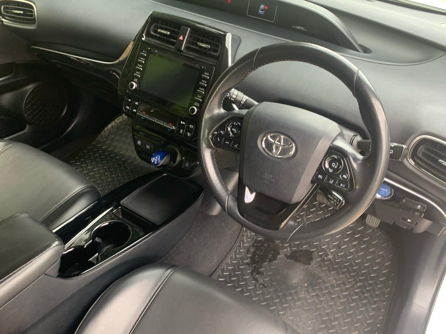 Used Toyota Prius 2019 for sale - 76358608: Photo 9