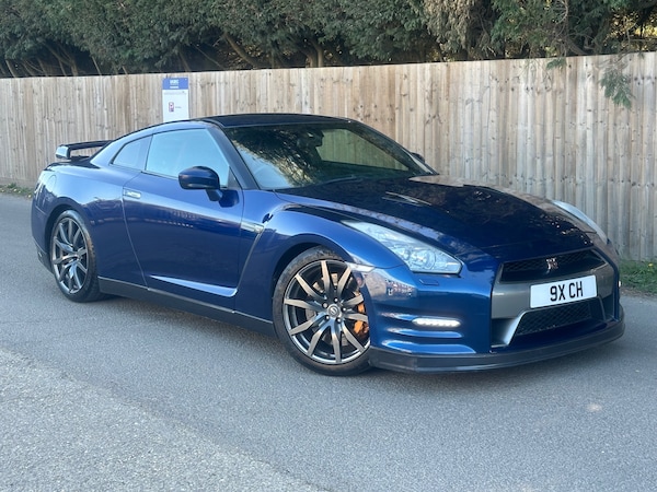 Used Nissan GT-R 2011 for sale - 74339438: Photo 1