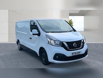 Used Nissan NV300 2018 for sale - 79108055: Photo