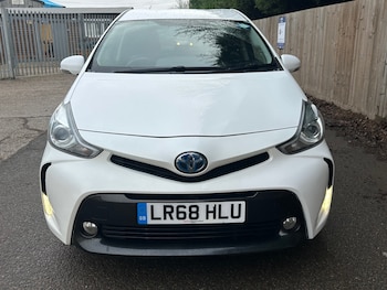 Used Toyota Prius+ 2018 for sale - 77244156: Photo