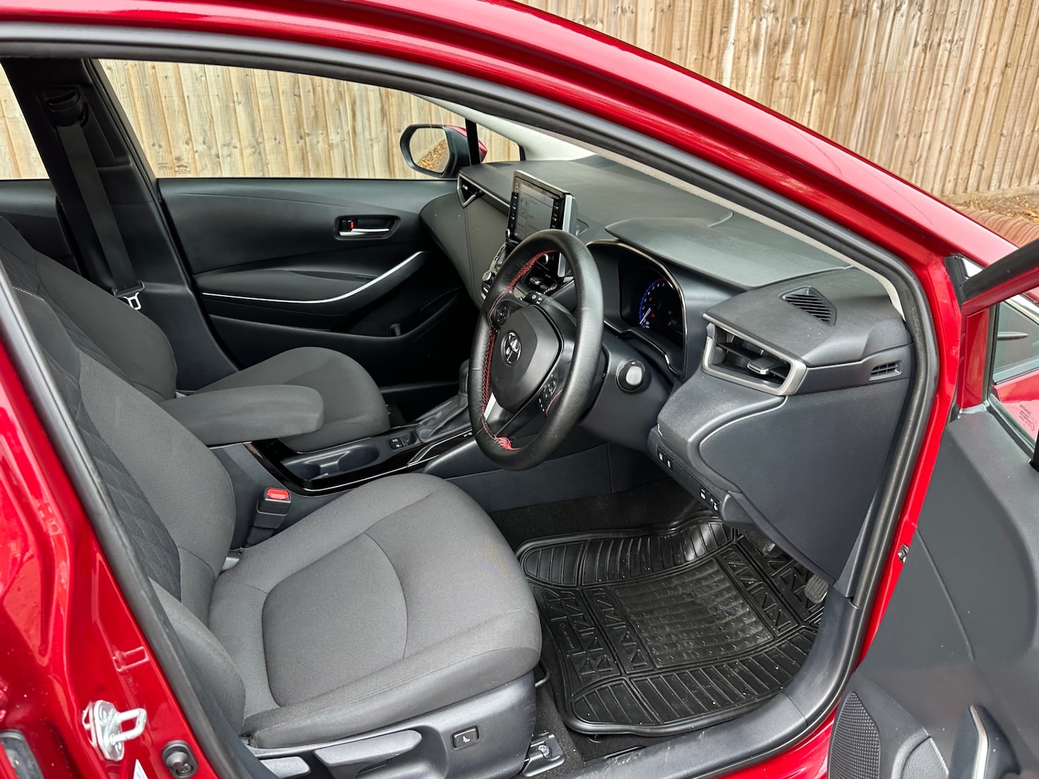 Used Toyota Corolla 2020 for sale - 76500545: Photo 8