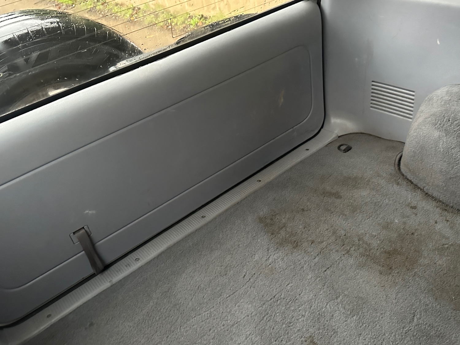 Used Toyota Hilux 1999 for sale - 76174399: Photo 11