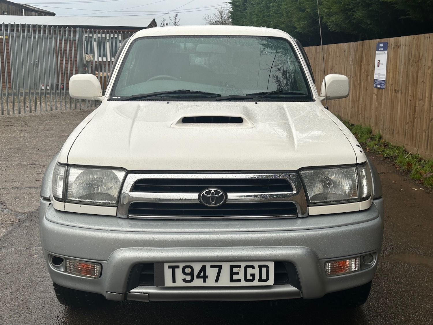 Used Toyota Hilux 1999 for sale - 76174399: Photo 2