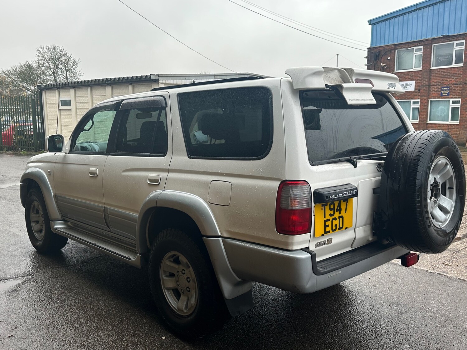 Used Toyota Hilux 1999 for sale - 76174399: Photo 4