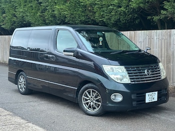 Used Nissan Elgrand 2021 for sale - 77319979: Photo