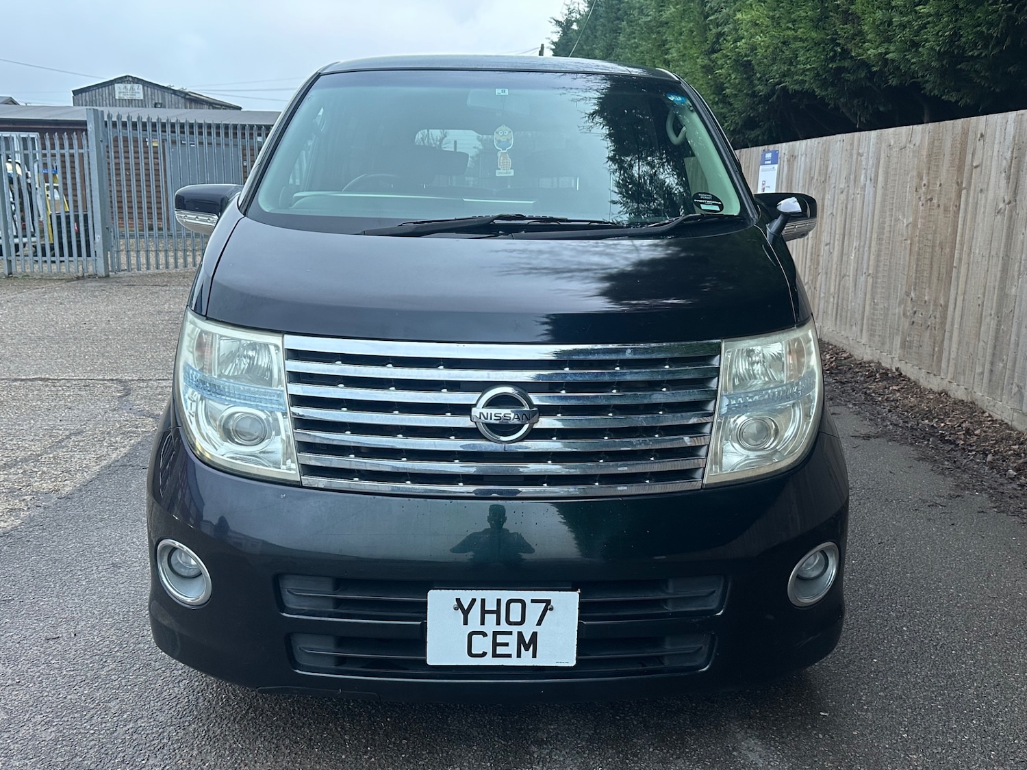 Used Nissan Elgrand 2021 for sale - 77319979: Photo 2
