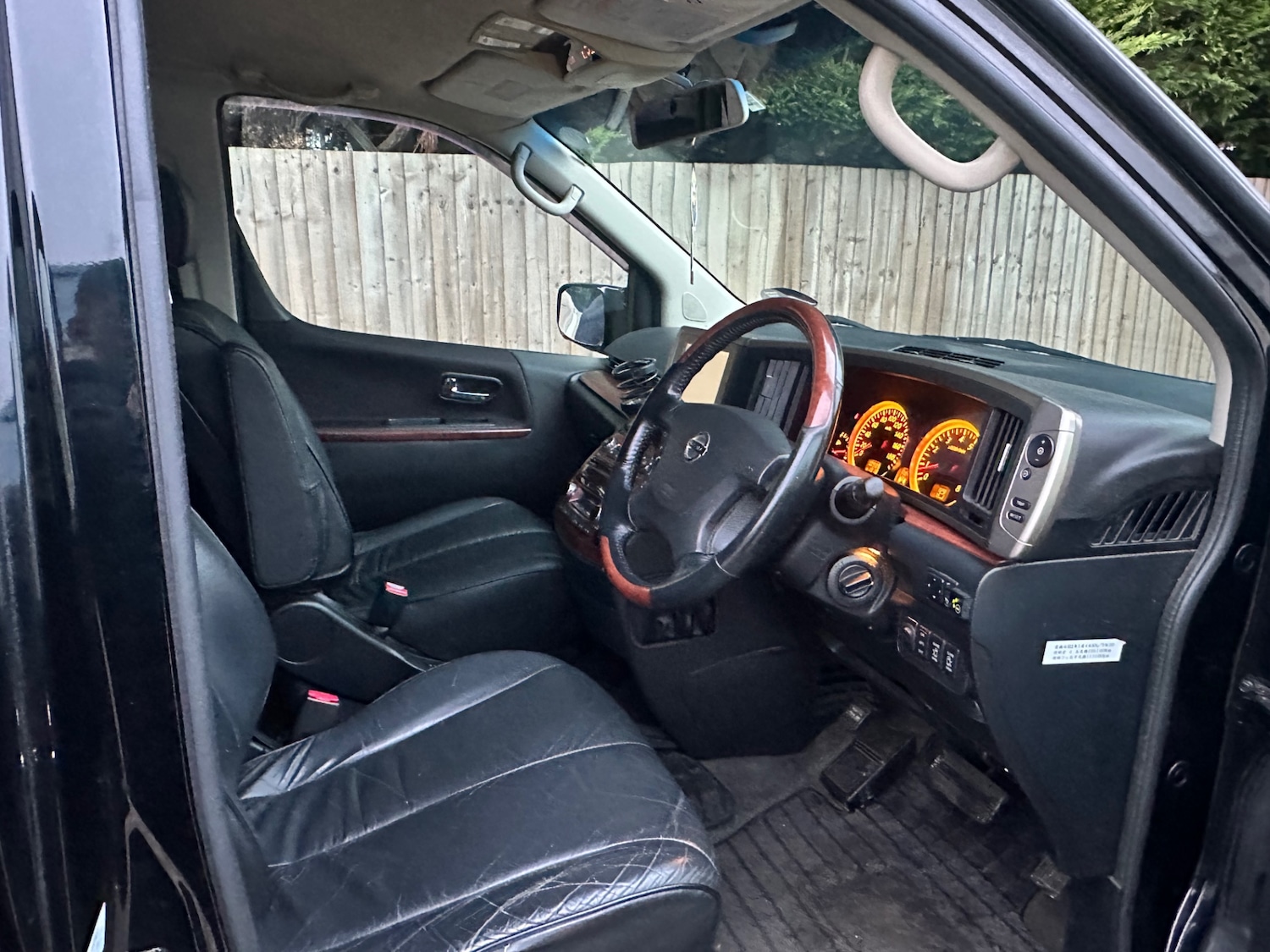 Used Nissan Elgrand 2021 for sale - 77319979: Photo 8