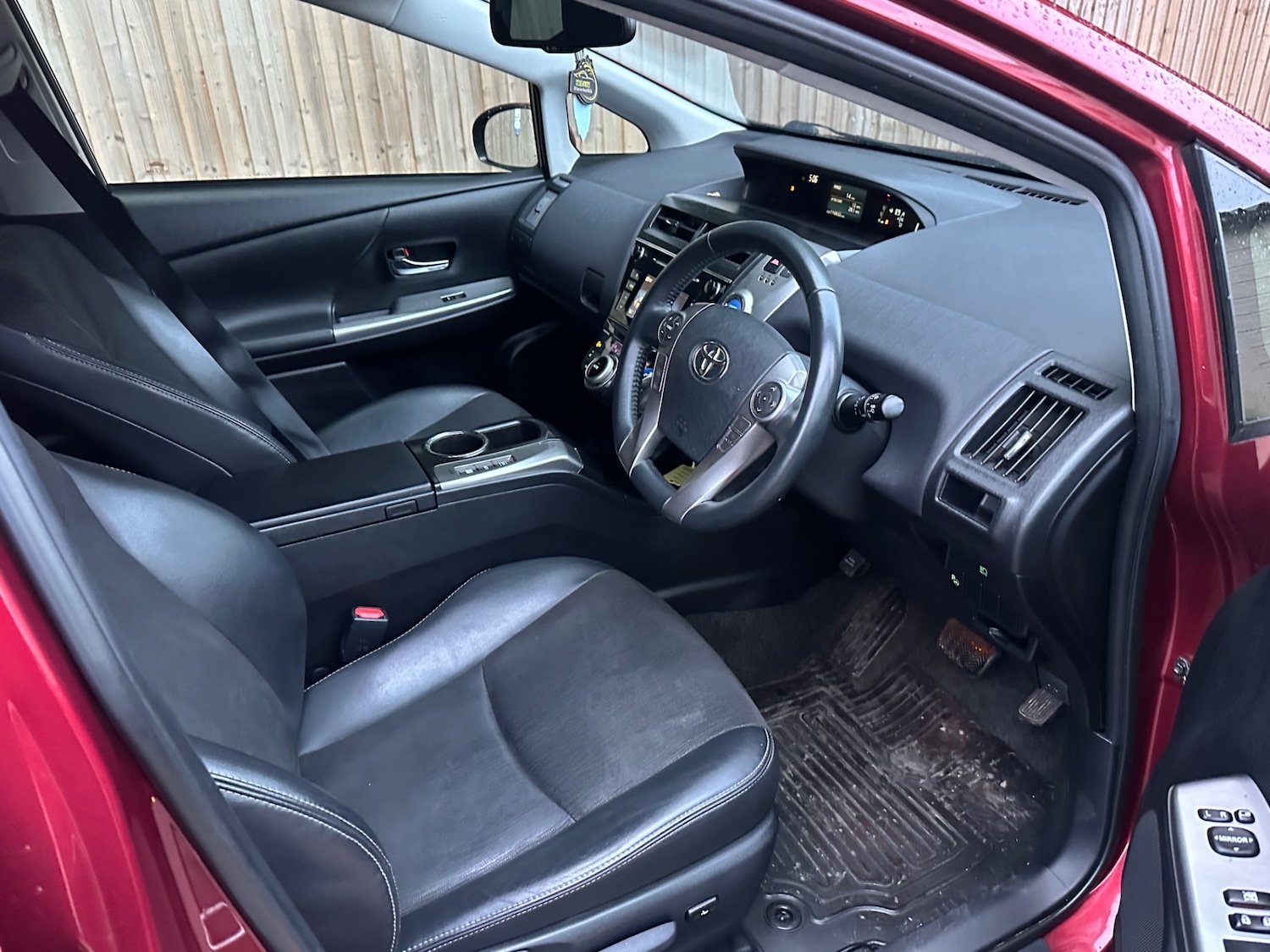 Used Toyota Prius+ 2019 for sale - 77145158: Photo 8