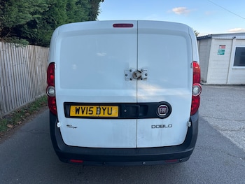 Used Fiat Doblo 2015 for sale - 76120464: Photo 4