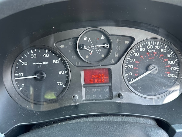Used Peugeot Partner Tepee 2014 for sale - 75674403: Photo 12