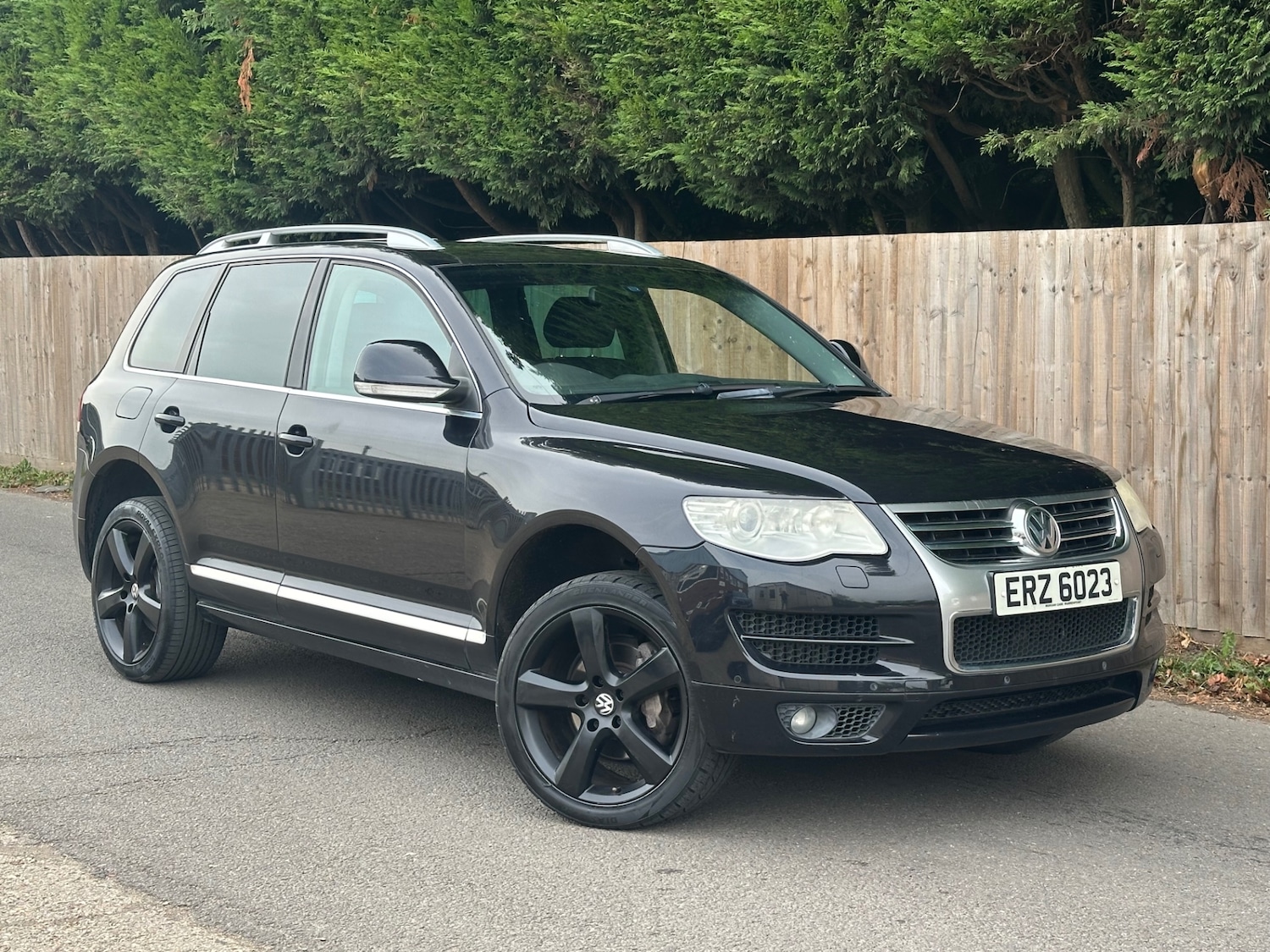 Used Volkswagen Touareg 2009 for sale - 76121215: Photo 1