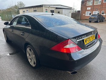 Used Mercedes-Benz CLS 2006 for sale - 77710783: Photo