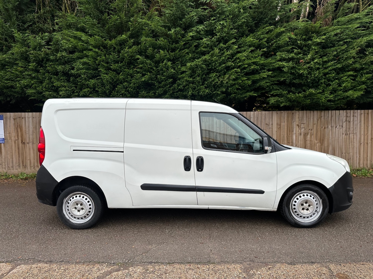 Used Vauxhall Combo 2016 for sale - 76403102: Photo 7